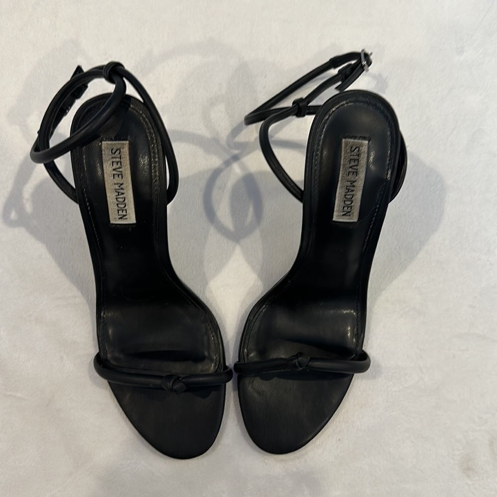 Steve Madden black heels